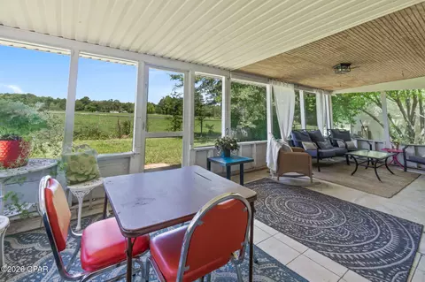 Exterior - 1561 Snell Rd, Chipley, FL 32428 photo 3 of 8