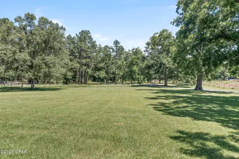 Exterior - 1561 Snell Rd, Chipley, FL 32428 photo 8 of 8