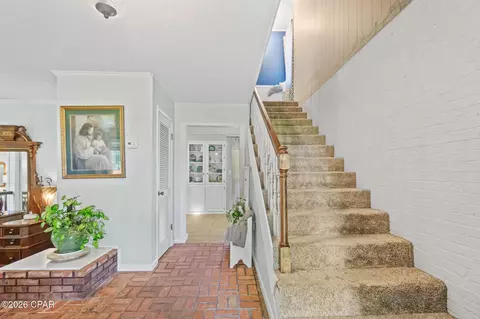 Entry Way - 1561 Snell Rd, Chipley, FL 32428 photo 5 of 7