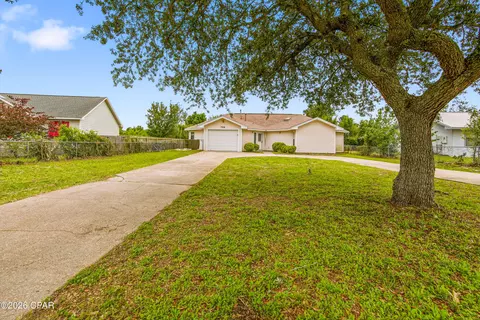 704 Water Oak Dr, Panama City Beach, FL 32408