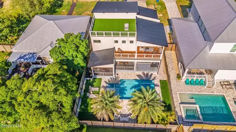 213 Pinetree Dr, Panama City Beach, FL 32413