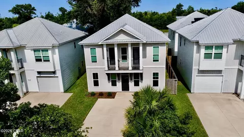 310 Gabrielle Ln, Panama City, FL 32404