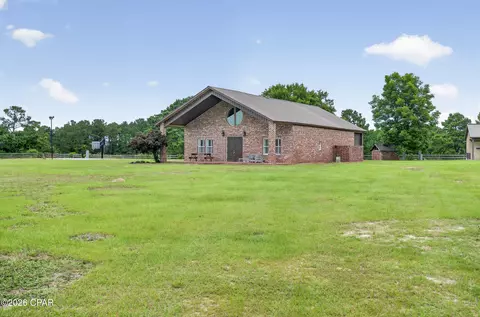 126 Tall Oaks Rd, Defuniak Springs, FL 32435