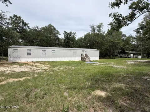 4304 Thunder Rd, Sneads, FL 32460