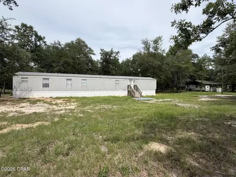4304 Thunder Rd, Sneads, FL 32460