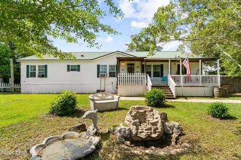 144 Carol St, Wewahitchka, FL 32465