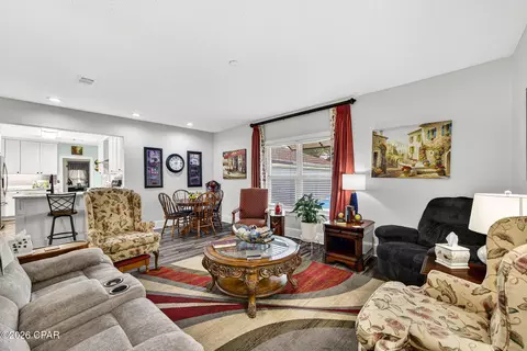 Living - 700 2nd St, Chipley, FL 32428 photo 6 of 6