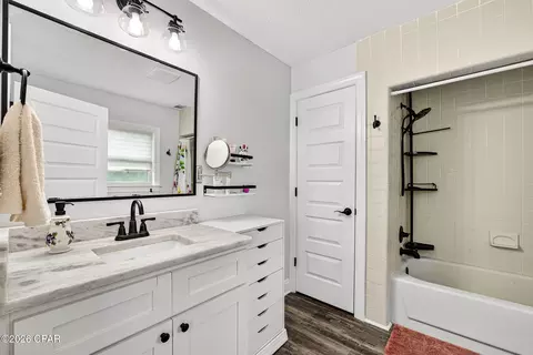 Bath - 700 2nd St, Chipley, FL 32428 photo 5 of 6