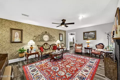 Living - 700 2nd St, Chipley, FL 32428 photo 2 of 6
