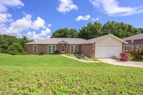 336 Egan Dr, Crestview, FL 32536