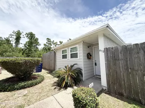 832 Premier Dr, Panama City, FL 32401
