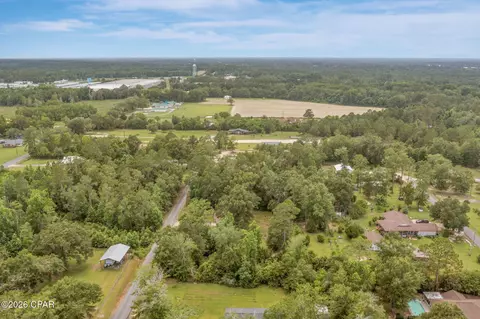 View/Area - 940 Jamie Dr, Chipley, FL 32428 photo 7 of 8