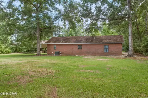 Exterior - 940 Jamie Dr, Chipley, FL 32428 photo 4 of 5