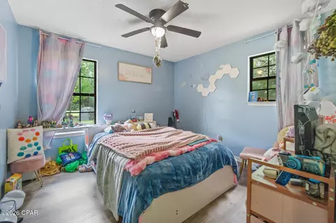 Bedroom - 940 Jamie Dr, Chipley, FL 32428 photo 3 of 4
