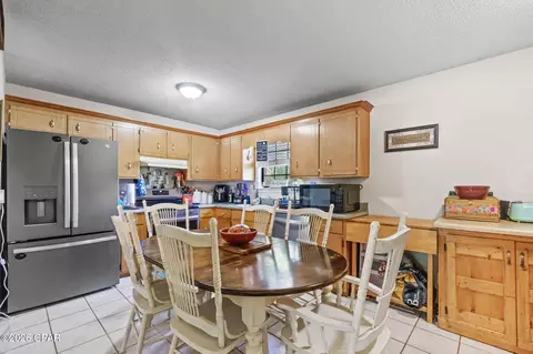 Kitchen - 940 Jamie Dr, Chipley, FL 32428 photo 1 of 4