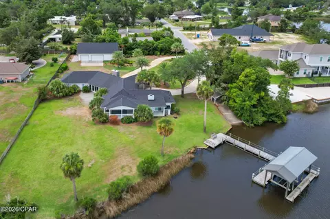 700 Iowa Ave, Lynn Haven, FL 32444