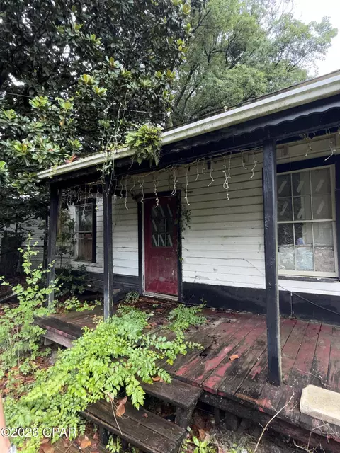 615 Calhoun Ave, Pensacola, FL 32507