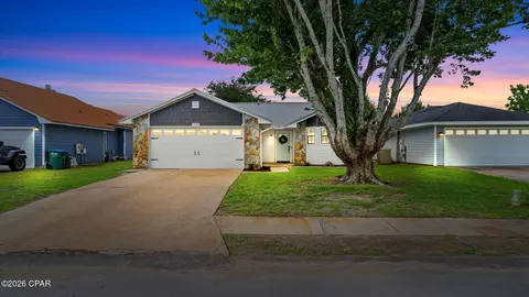 7542 Whisperwood Dr, Panama City, FL 32404