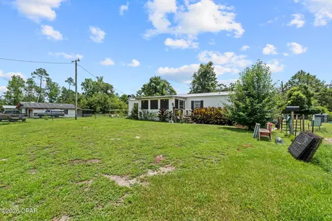 12402 4th St, Fountain, FL 32438