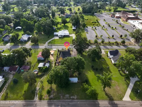 View/Area - 768 3rd St, Chipley, FL 32428 photo 4 of 5