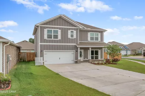3041 Willie Dr, Southport, FL 32409