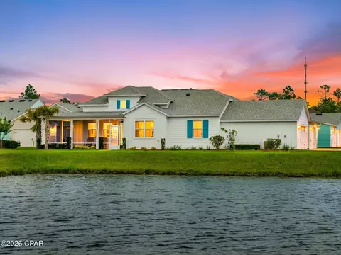 8656 Weekend Dr, Panama City Beach, FL 32413