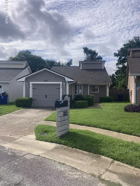 103 Ridgecrest Ct, Panama City, FL 32405