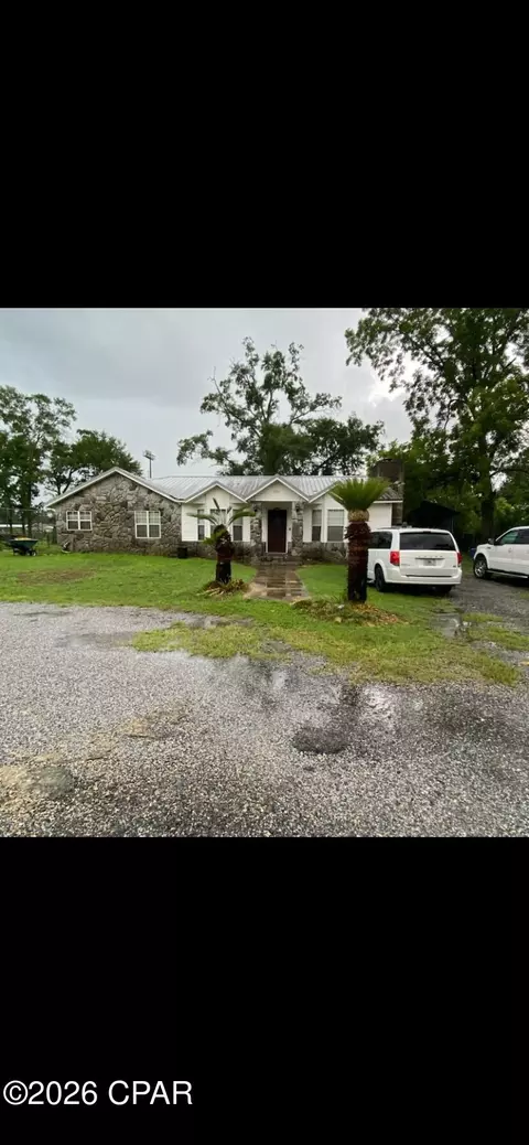 2733 Levy St, Cottondale, FL 32431