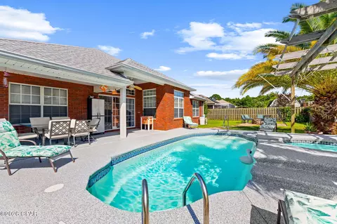 111 Twilight Bay Dr, Panama City, FL 32407