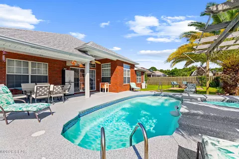 111 Twilight Bay Dr, Panama City, FL 32407