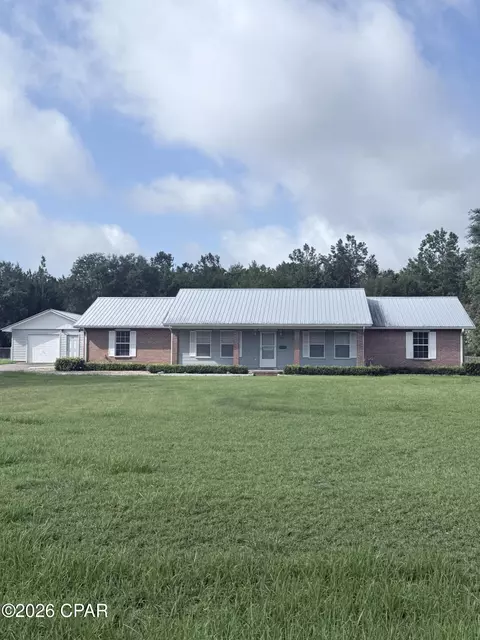 4773 Sheffield Dr, Marianna, FL 32446