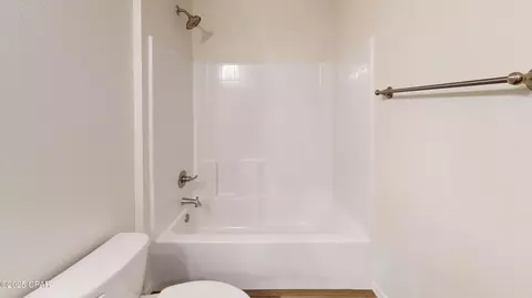 Bath - 2225 Chase St, Chipley, FL 32428 photo 2 of 3