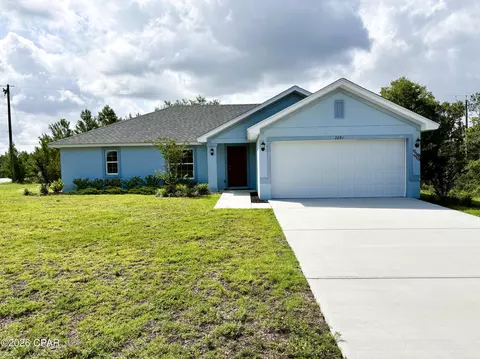 2081 Babcock St, Chipley, FL 32428