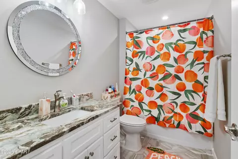 Bath - 2148 Jensen Pl, Chipley, FL 32428 photo 5 of 5