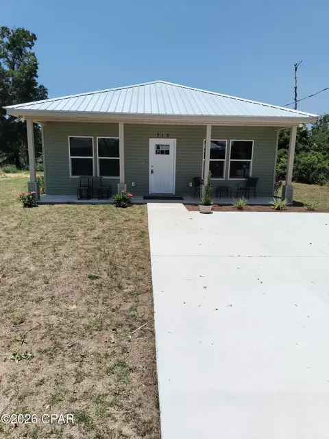 715 Cactus Ave, Panama City, FL 32401
