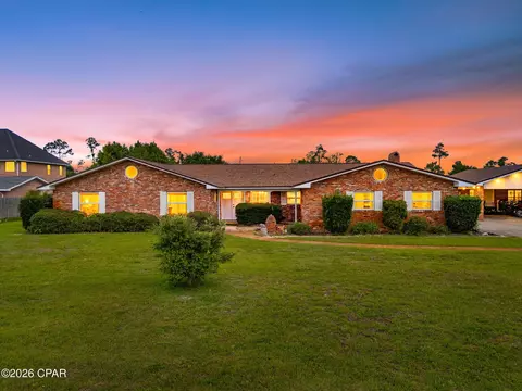 2220 Saint Andrews Blvd, Panama City, FL 32405
