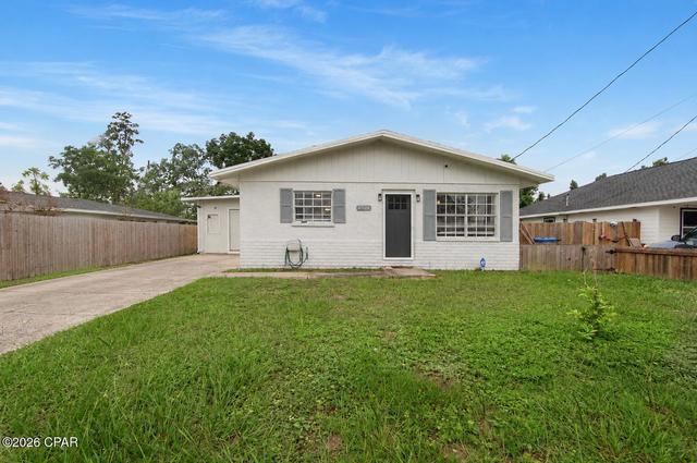 6524 Olokee St, Panama City, FL 32404