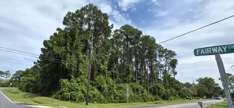 233 Fairway Blvd, Panama City Beach, FL 32407