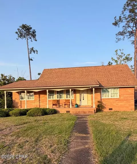 1411 Monument Ave, Port St Joe, FL 32456