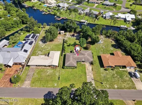 2306 Pretty Bayou Island Dr, Panama City, FL 32405