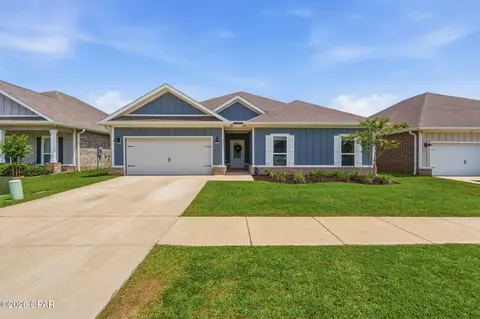 3111 Willie Dr, Southport, FL 32409