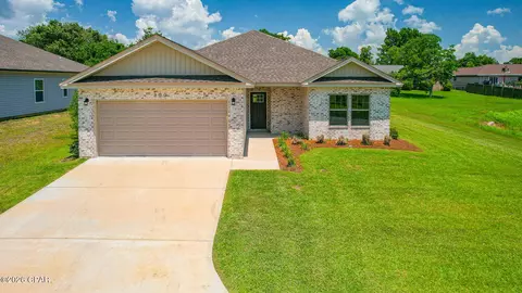 300 Hugh Thomas Dr, Panama City, FL 32404