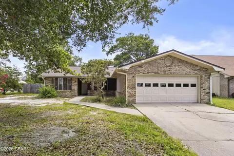 230 Collinfurst Sq, Panama City, FL 32404