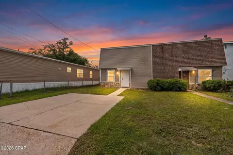 6716 Olokee St, Panama City, FL 32404