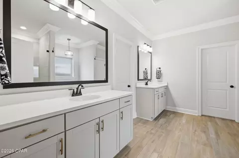 Bath - 42 Flora Ln, Freeport, FL 32439 photo 1 of 5