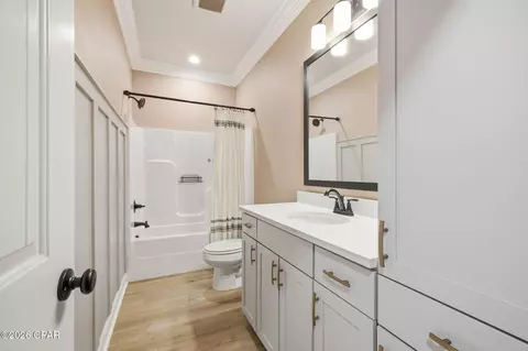 Bath - 42 Flora Ln, Freeport, FL 32439 photo 3 of 5