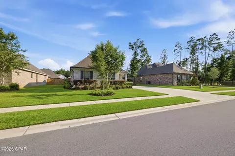 Exterior - 42 Flora Ln, Freeport, FL 32439 photo 6 of 12