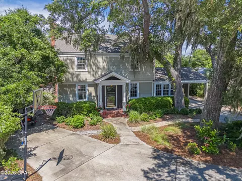 427 Bunkers Cove Rd, Panama City, FL 32401