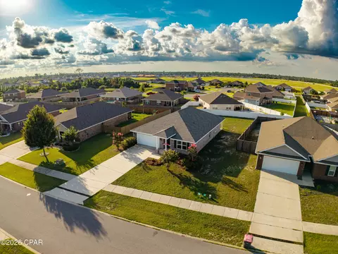 144 Spikes Cir, Southport, FL 32409