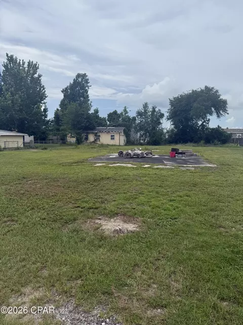 3809 E 9th St, Panama City, FL 32401